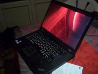 Thinkpad avec un filtre de confidentialité or